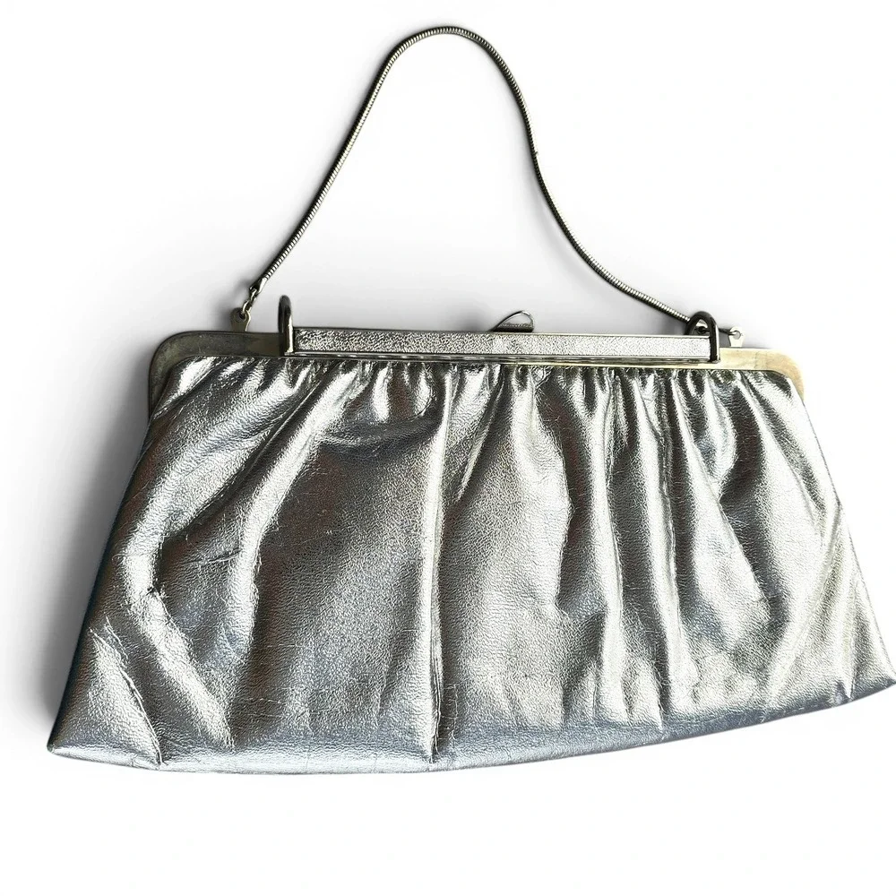 Vintage Silver Metallic Evening Clutch Bag Snake Chain Strap Retro